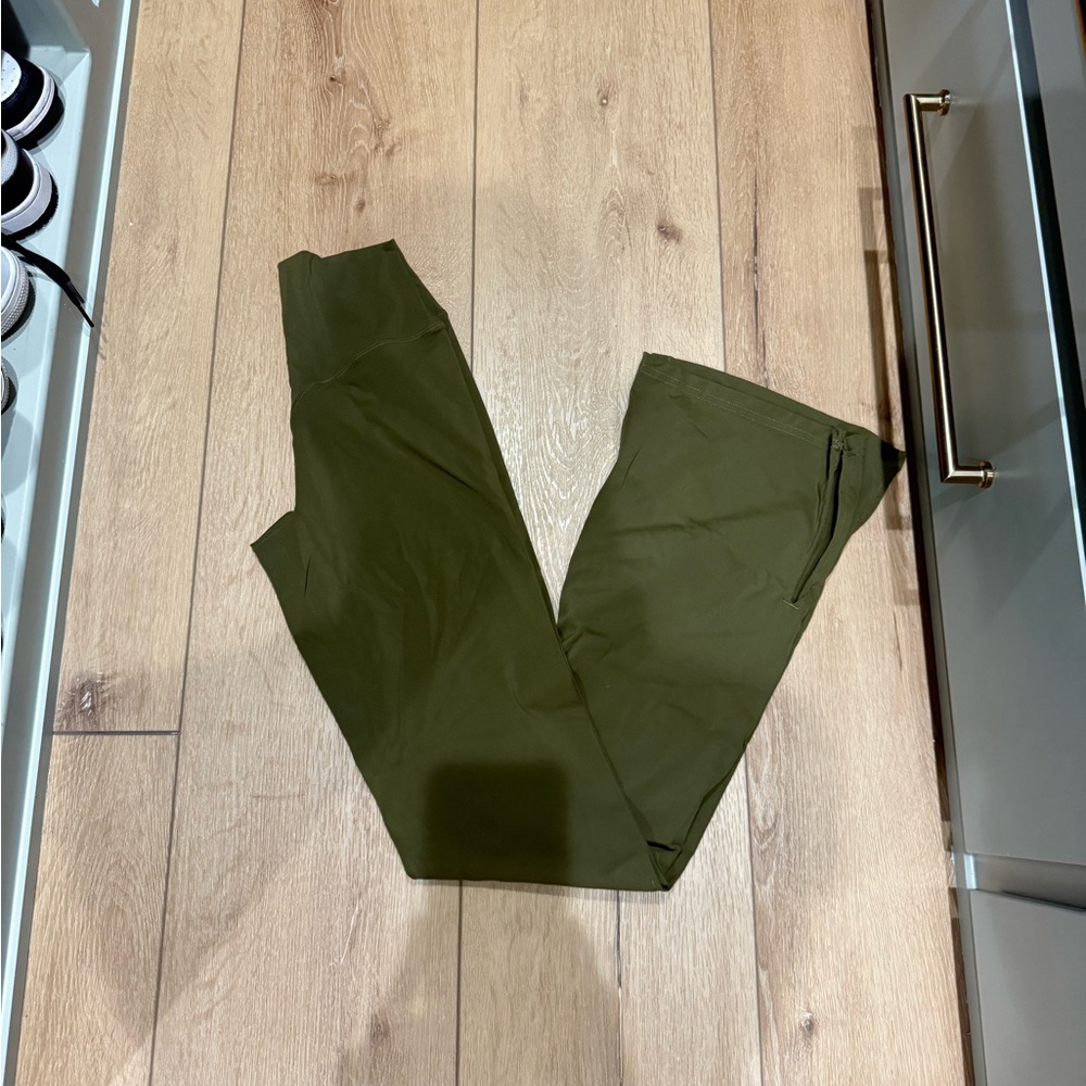 Vitality Flare Leggings size Small
